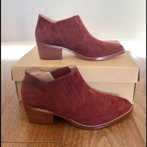 New Anthropologie Burgundy Marion Ankle Boot